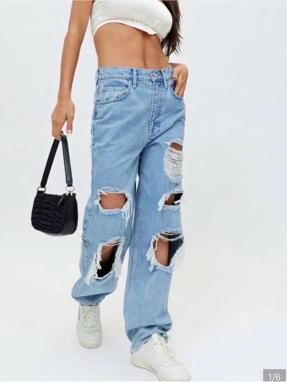 BDG Urban Outfitters high-rise baggy jeans in a light wash non stretch cotton 28
